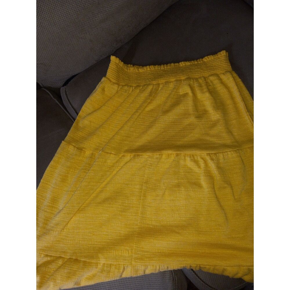 89th and Madison yellow skirt